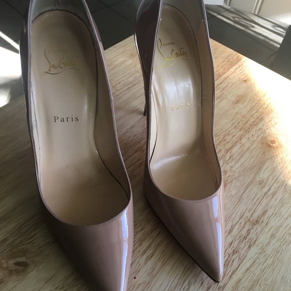 Christian Louboutin - Picture 8 of 8